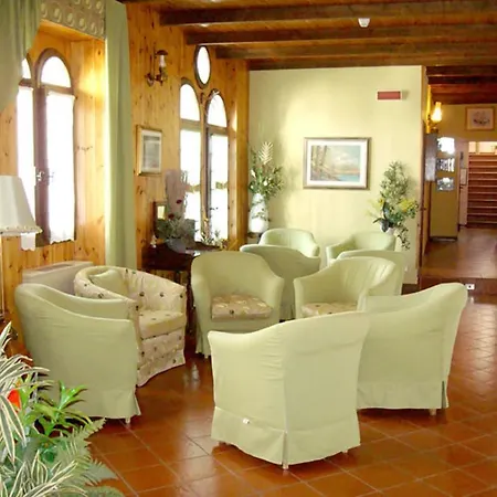 Appennino ホテル 3*